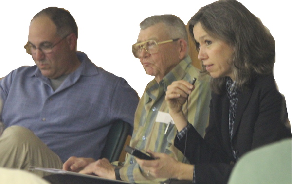 Panelists Art Schwarzchild, Gene Hampton, and Roberta Kellam (Wave photo)